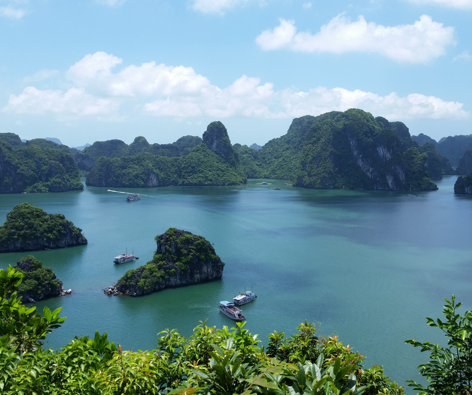 From Hanoi: 10-Day Luxury Vietnam Tour Package - TRISOJ
