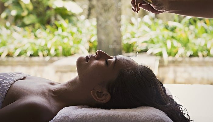 Massage at Fort Ayurveda Spa