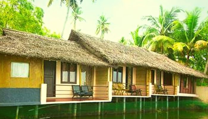 Stay at Kadalkkara Lake Resort