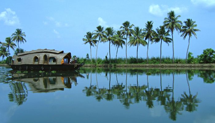 Vembanad Lack Refreshing Village Backwater Tour