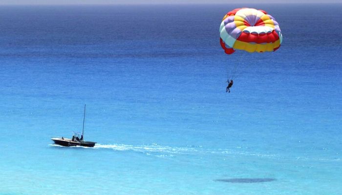 Paragliding