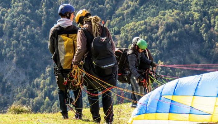 Experience the Thrill of Paragliding