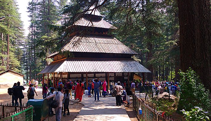 10 Relaxing Tourist Places To Visit in Manali - TRISOJ