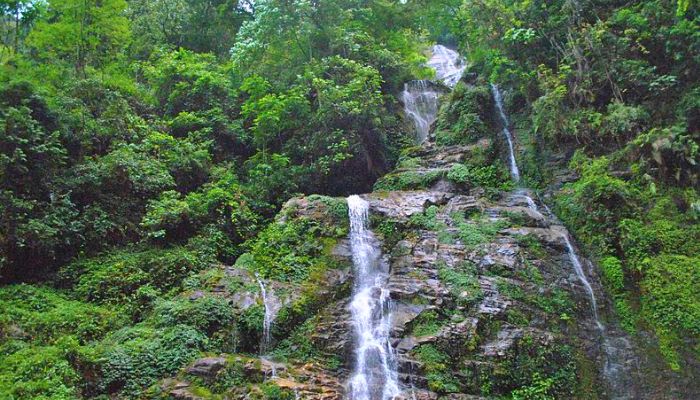 Kanchenjunga Falls