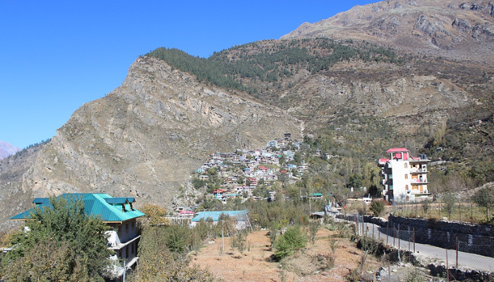 Clamping and Valley Crossing at Sangla