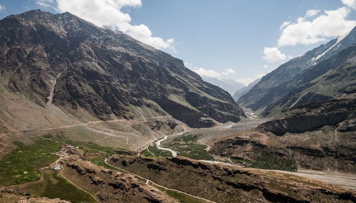 Long drive through Suru Valley