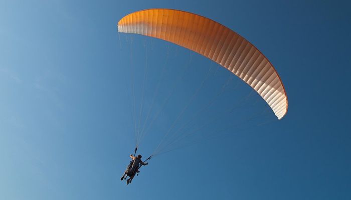 Paragliding