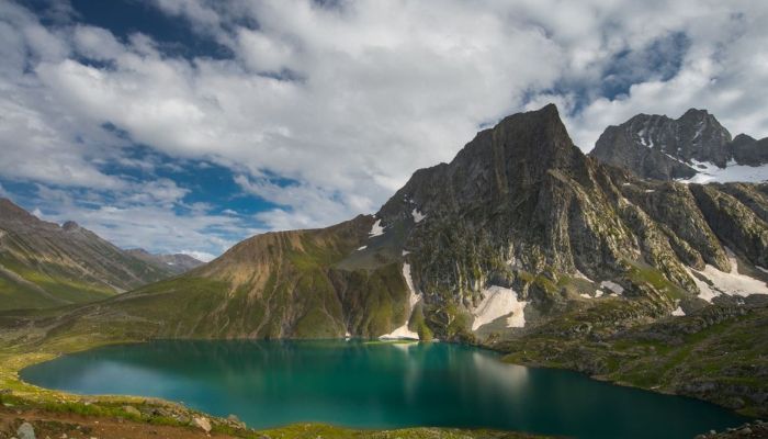 Nichnai Lake